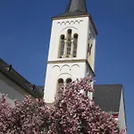 Lägenhet Uebernachten In Der Kaiserpfalz Ingelheim am Rhein